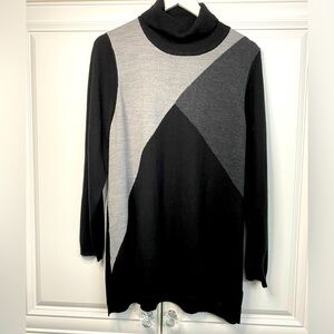 TanJay Women’s Size Large Black Grey Long Turtleneck Sweater Top Shirt